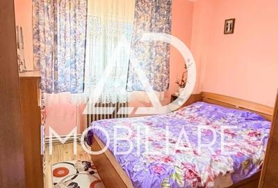 Apartament de vanzare 3 camere decomandat Zona 9 Mai, Str. Castanilor, 60 mp - 9
