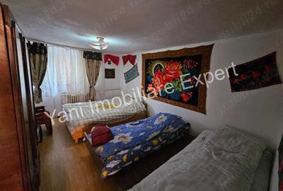 Casă cu 6 camere cu Teren 244 Mp în Sălătrucu - 16