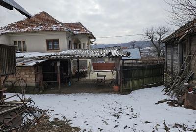 Casă cu 4 camere în Bumbești-Pițic - 5