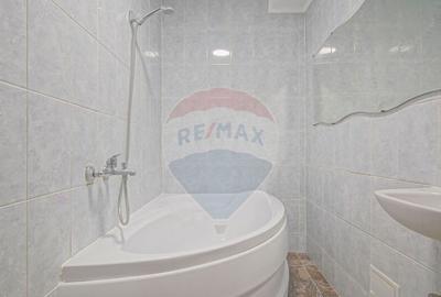 Comision 0% Casa singur in curte cartier Schei - 9