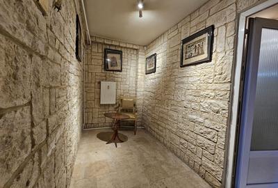 Spațiu comercial, de 100 mp, în Central - 7