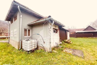 Casă cu 2 camere în Almaș - 4