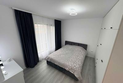 Casă cu 3 camere în Olteni