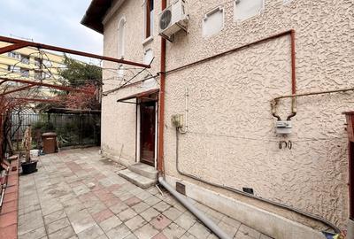 Casă cu 6 camere cu Canalizare în Regie - 9