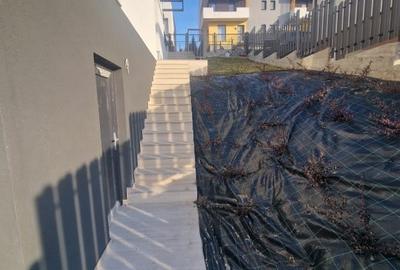 Duplex cu 5 camere cu Canalizare în Dezmir - 9