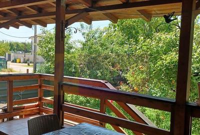 Casă cu 5 camere cu Teren 578 Mp în Joița - 1