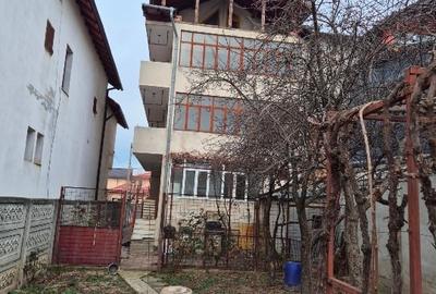 CASĂ 2 etaje + teren 428mp, central în Pitești-Exercițiu - 310,000€ - 7