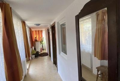 Casă cu Teren 460 Mp în Central - 2
