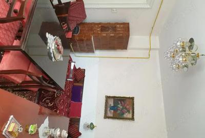 Casă cu 6 camere cu Teren 939 Mp în Central - 3