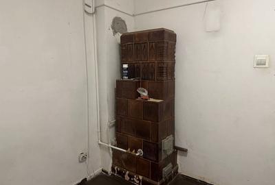 Casă cu 2 camere în 1 Mai - 7