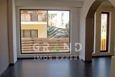 Duplex | Ideal pentru locuin?a sau sediu firma | Mana?t