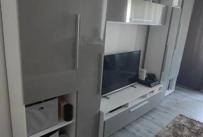 Apartament cu 2 camere decomandat în Central - 1