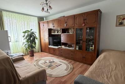 Apartament cu 2 camere decomandat, mobilat în Titan