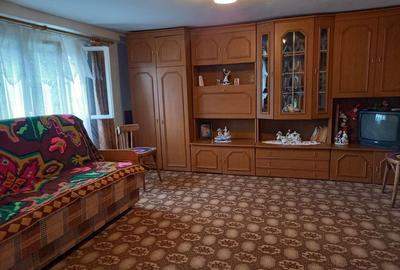 Casă cu 4 camere în Central - 2