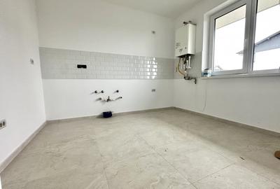 Casă cu 4 camere cu Teren 320 Mp în Cetate - 2