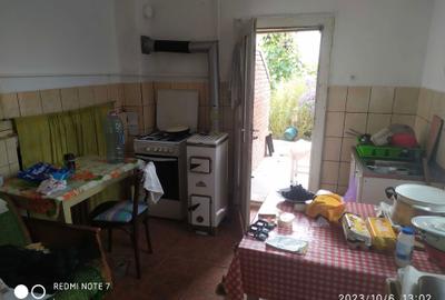 Casă cu 3 camere decomandat în Unirea - 15