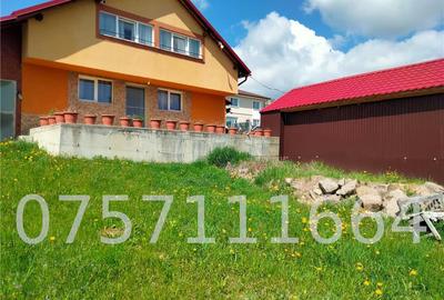 Casă cu 5 camere cu Teren 2100 Mp în Sălicea - 2