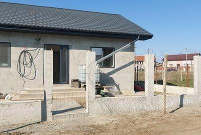 Casă cu 4 camere cu Teren 160 Mp în Central - 3