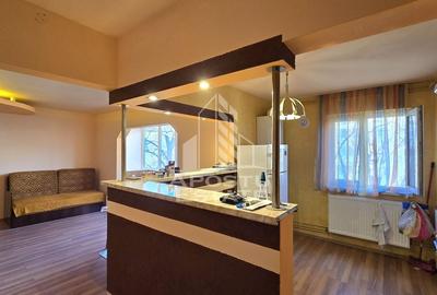 Apartament 3 camere, etaj 3, centrala proprie, zona Circumvalatiunii