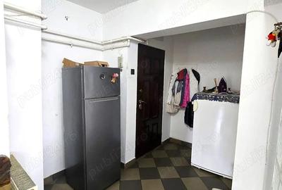 Apartament cu 3 camere în Micro 15 - 14