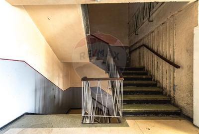 Garsonieră decomandată, mobilată în Tractorul - 10