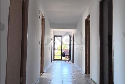 Casă cu 8 camere cu Teren 300 Mp în Ciurea - 1