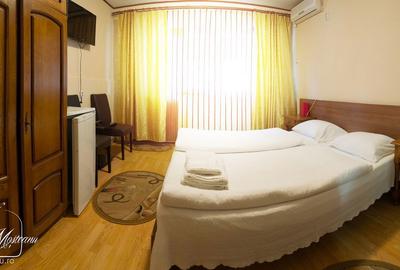 Spațiu comercial, de 233 mp, în Central - 9