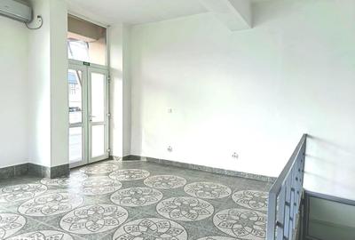 Spațiu comercial, de 60 mp, în Lipovei