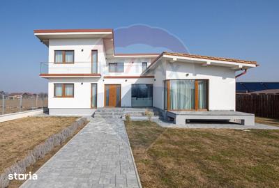 Casă cu 6 camere cu Teren 767 Mp în Prejmer - 1