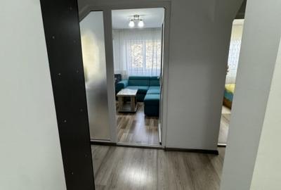Apartament cu 4 camere decomandat, mobilat în 9 Mai - 17