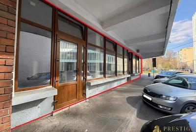 Spațiu comercial, de 232.55999755859 mp, în Central - 2