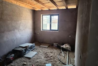 Casă cu 4 camere cu Teren 380 Mp în Central - 3