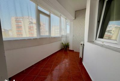 Apartament cu 3 camere semidecomandat, mobilat în Nicolina - 9