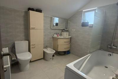 Casă cu 4 camere cu Teren 371 Mp în Hemeiuș - 5