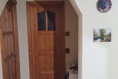 Apartament 3 camere Str. Aleea Florilor - 14