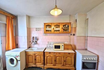 OSTROVENI - 3 CAMERE, DECOMANDAT, 2 BAI - 8