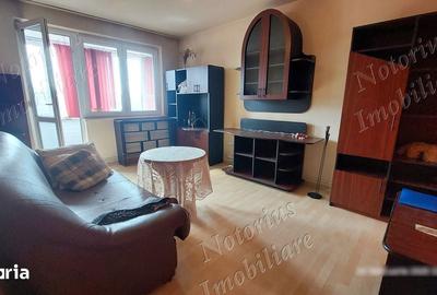 Apartament cu 3 camere decomandat în Est - 1