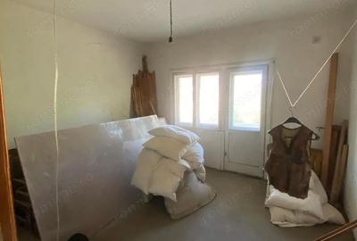 Casă cu 3 camere cu Canalizare în Fratelia - 11