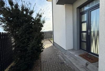 Duplex cu 4 camere cu Canalizare în Europa - 3