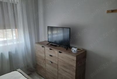 Apartament cu 2 camere decomandat în Micro 4 - 4