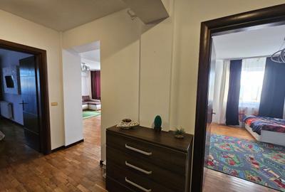 Apartament cu 3 camere decomandat în Central - 2