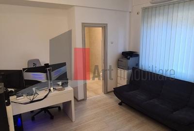 Apartament cu 3 camere semidecomandat în Parcul Carol - 2
