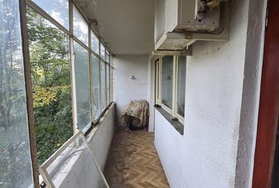 3 camere, St 74mp, parc, metrou Drumul Taberei, tramavi 41, strada 1 Mai, nr 30 - 23