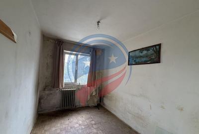 Apartament 3 camere de vanzare/Racheta/Craiovita - 1