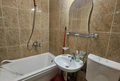 Apartament cu 3 camere semidecomandat în Central - 6