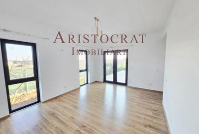 Casă cu 3 camere cu Teren 330 Mp în Corbeanca