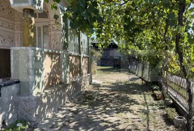 Casă cu 3 camere cu Teren 700 Mp în Central