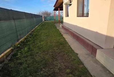 Casă cu 4 camere cu Teren 1700 Mp în Gepiu - 5