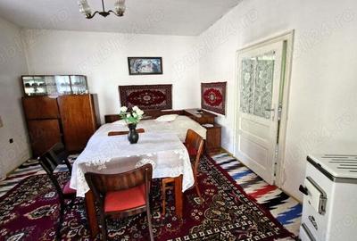 Casa cu teren 3000m2 intravilan - 2