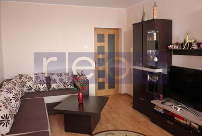Apartament cu 3 camere decomandat în Mihai Bravu